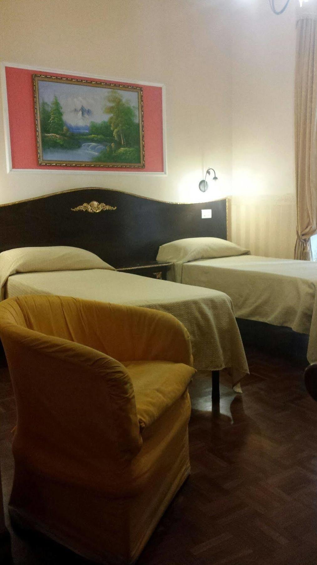 Bed & Breakfast Napoli Centrale Luaran gambar